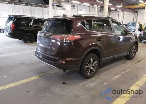 2017 Toyota Rav4 Xle z USA, uszkodzony, nr VIN 2T3RFREV6HW695316